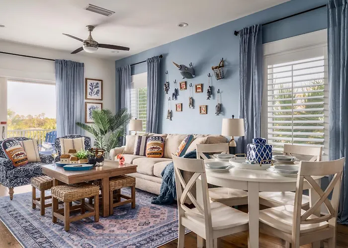 Book Entire Complex! Cushy Quad Bungalows!