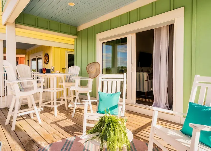 Book Entire Complex! Cushy Quad Bungalows!