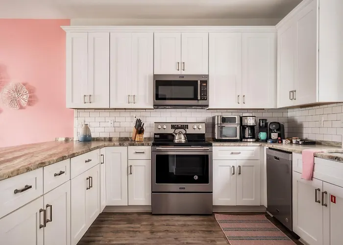 Book Entire Complex! Cushy Quad Bungalows! Gulf Shores